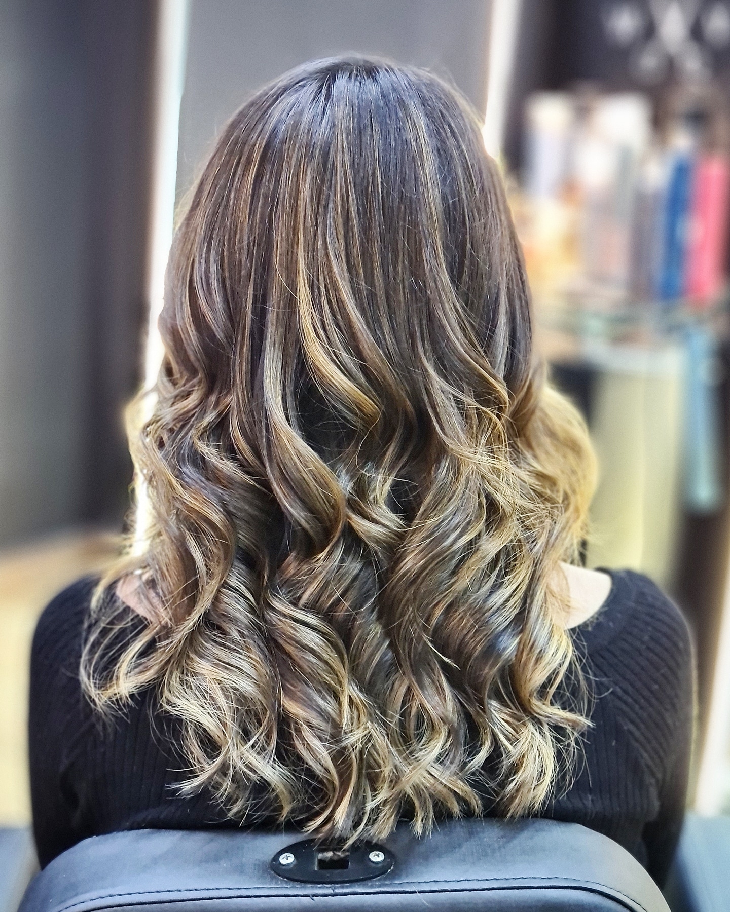 Escova e Babyliss no Centro Curitiba | Welli Valente Salon