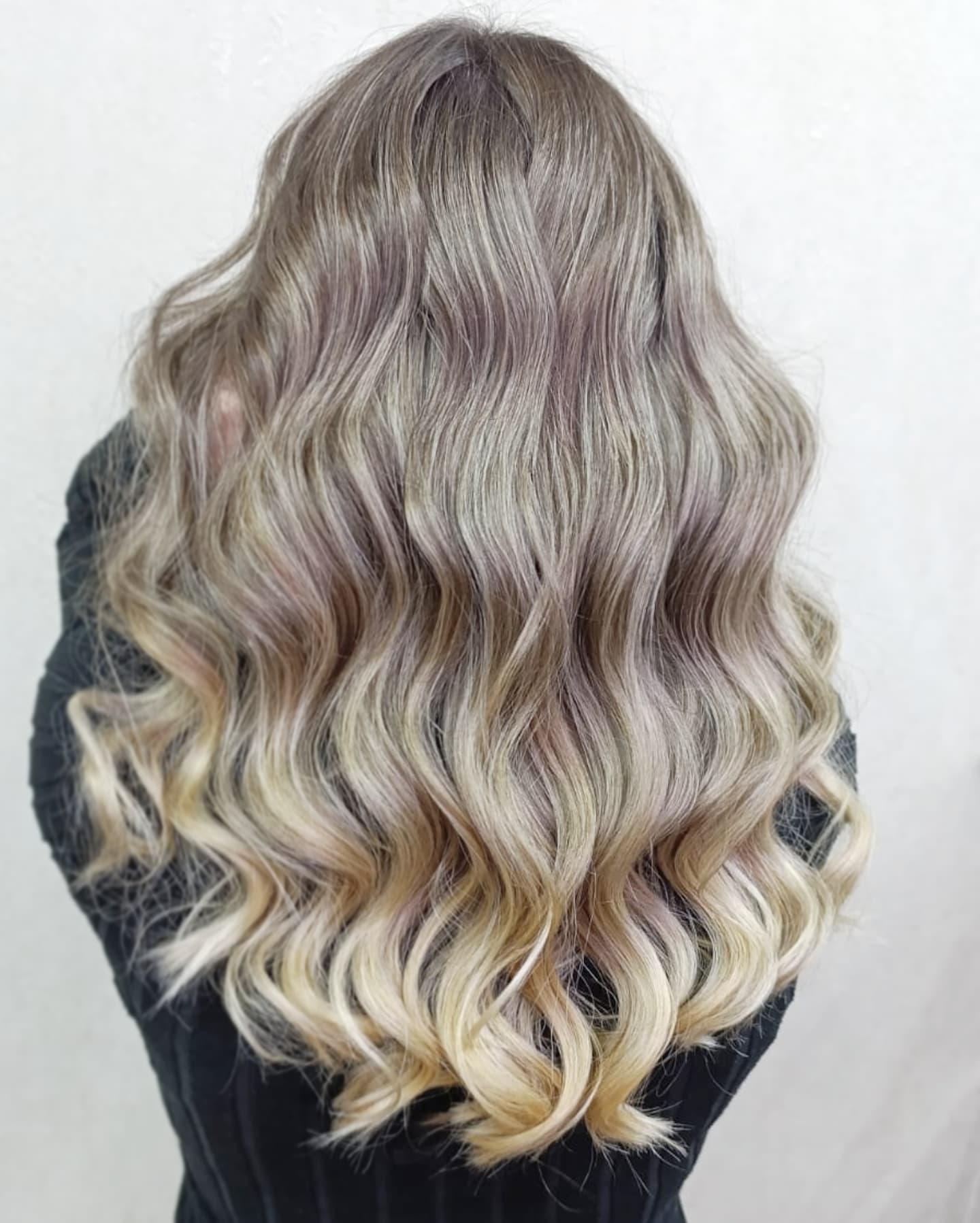 Melhor Cabeleireiro no Centro Curitiba | Welli Valente Salon Melhor Cabeleireiro no Centro Curitiba | Welli Valente Salon