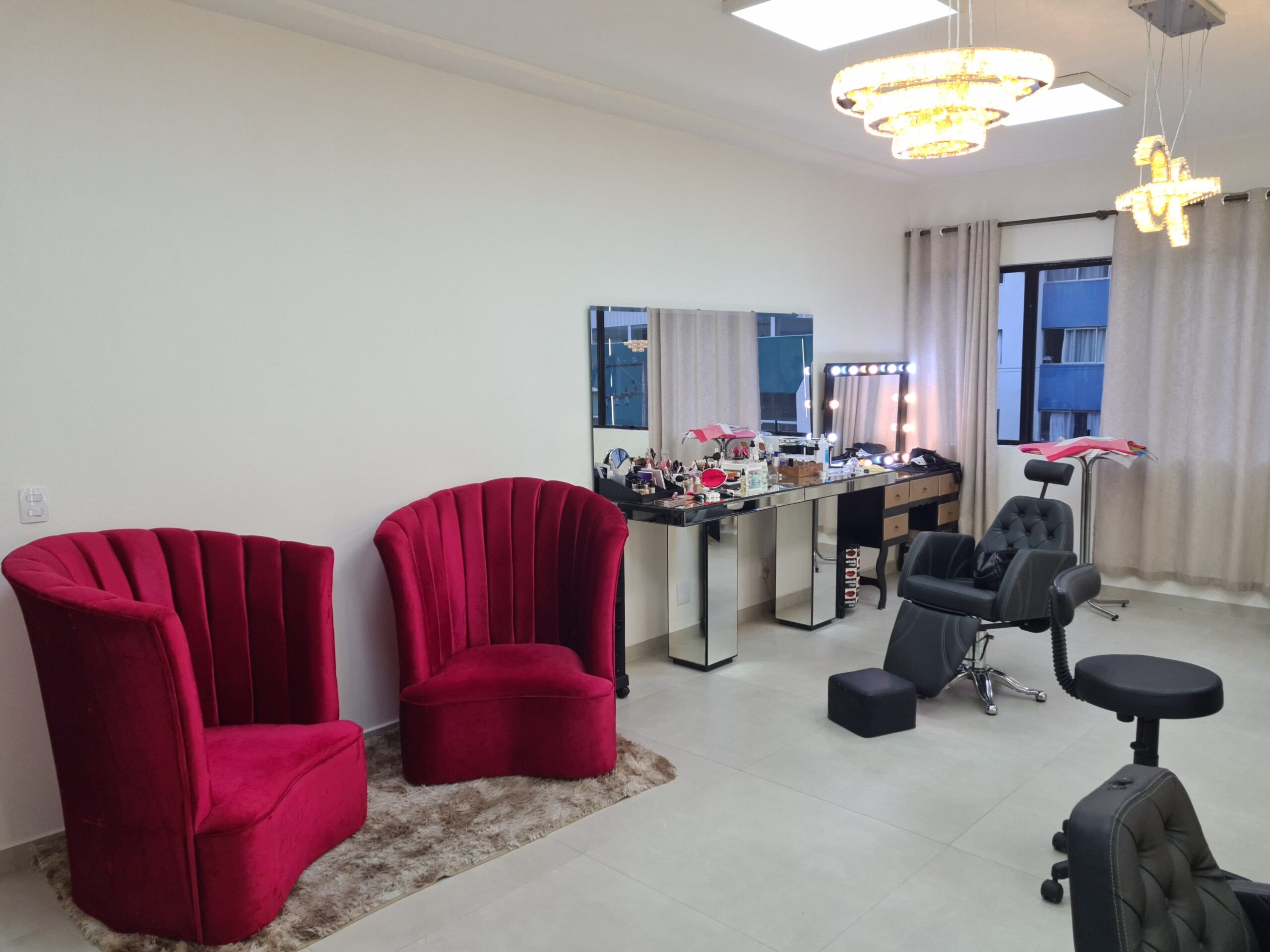 Welli Valente Salon no Centro de Curitiba Welli Valente Salon no Centro de Curitiba