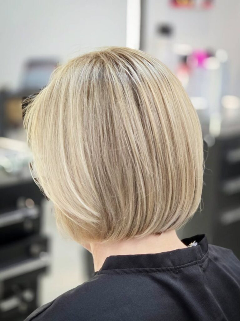 Coloração e mechas – Welli Valente Salon, Centro, Curitiba - PR – foto 22