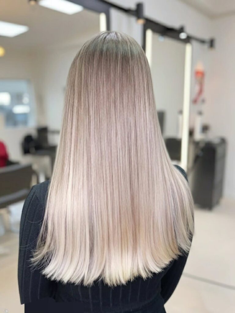 Coloração e mechas – Welli Valente Salon, Centro, Curitiba - PR – foto 23